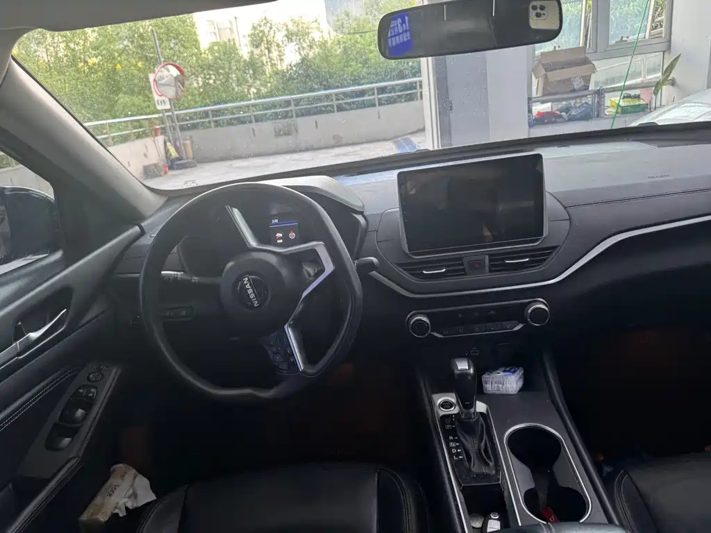 NISSAN TEANA 2021