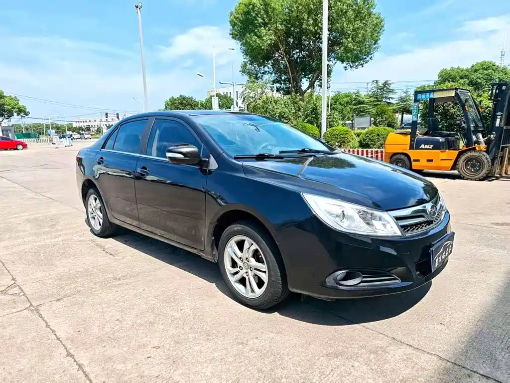 BYD SURUI 2014