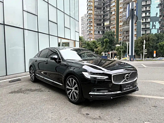 VOLVO S90 2023