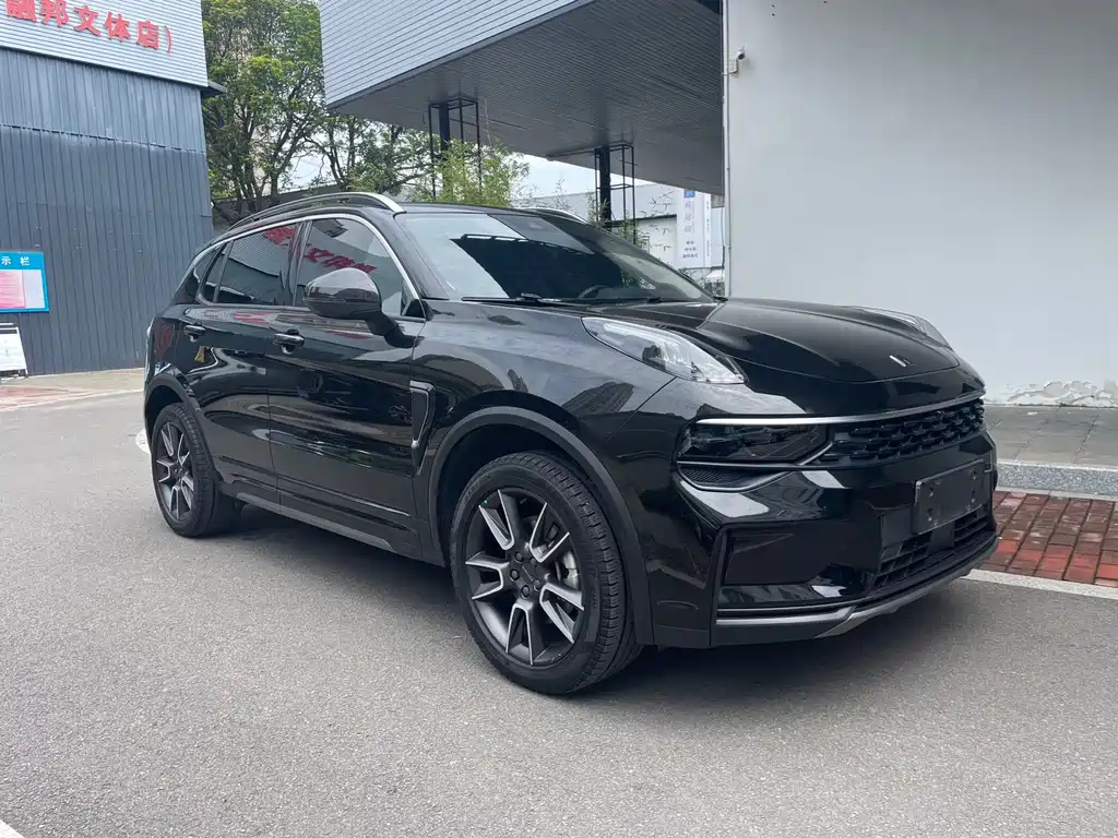 LYNK&CO 01 2019