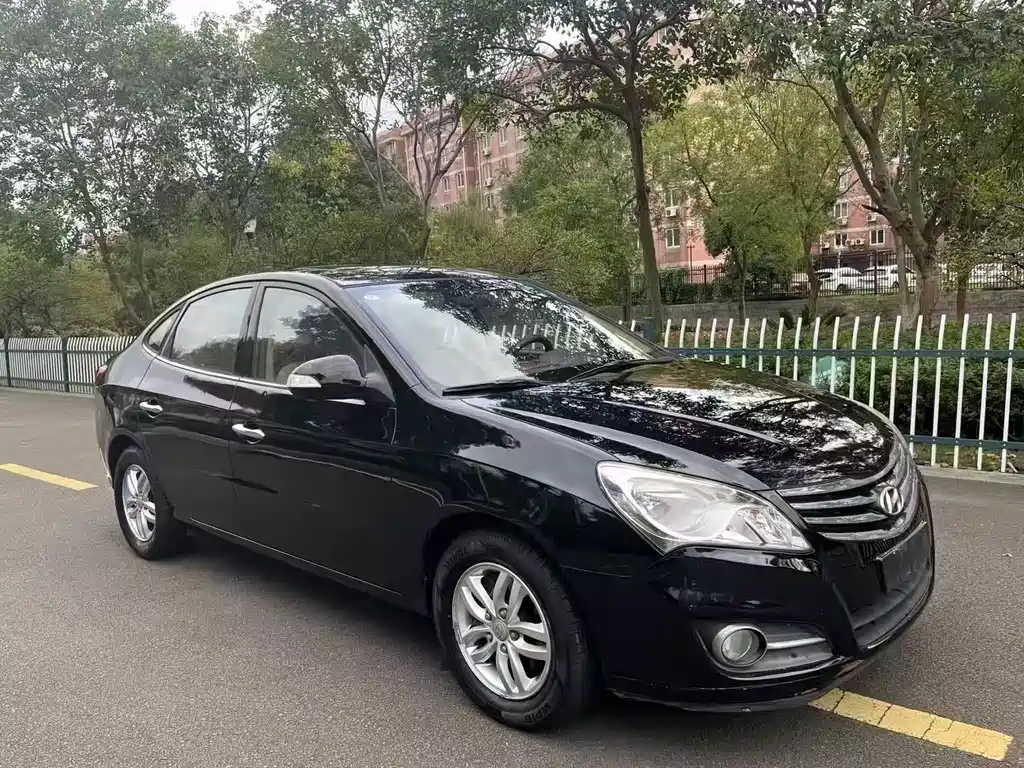 HYUNDAI CELESTA 2010