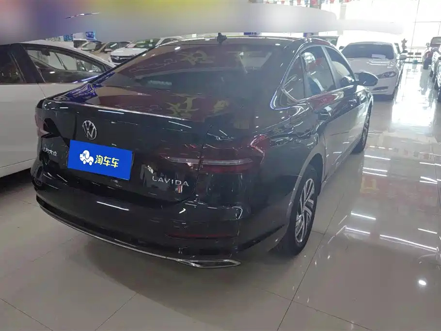 VOLKSWAGEN LAVIDA 2022