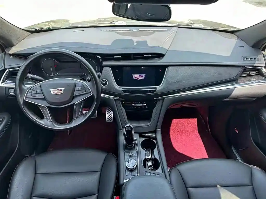CADILLAC XT5 2022
