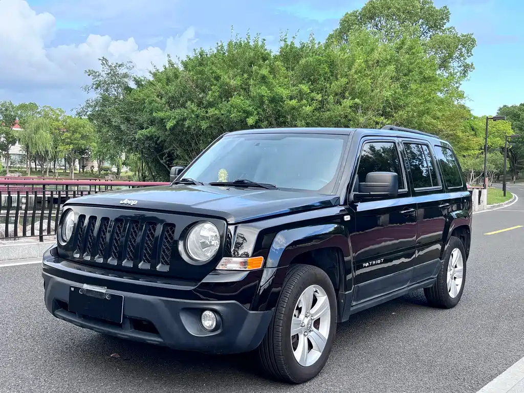 Аукционный лист JEEP FREEDOM 客 2015