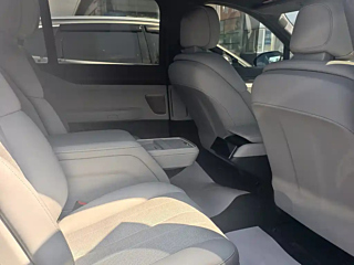 NIO ES8  2024 YEAR 100KWH  EDITION 2024