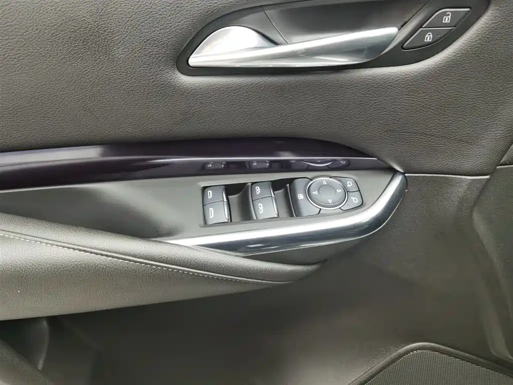 CADILLAC XT4 2022