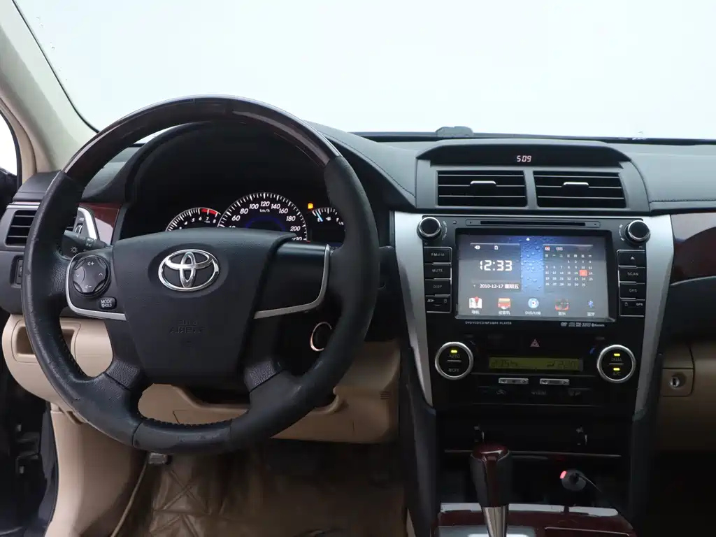 TOYOTA CAMRY 2015