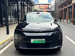 Заказать LI AUTO L6