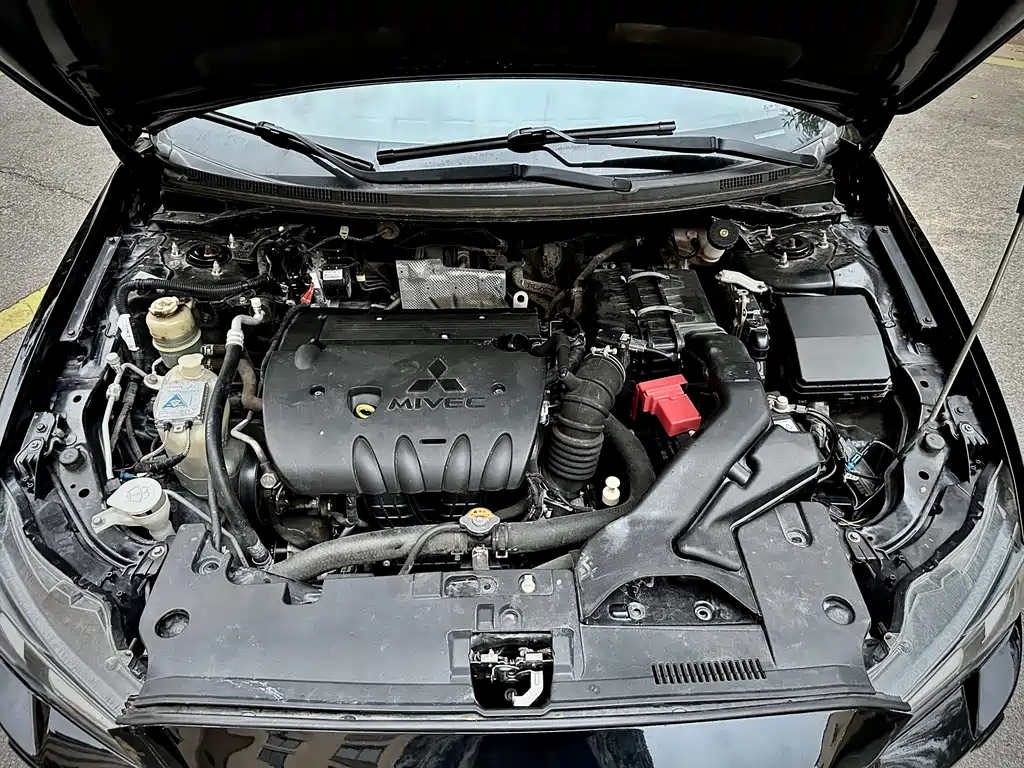 MITSUBISHI LANCER EX 2012