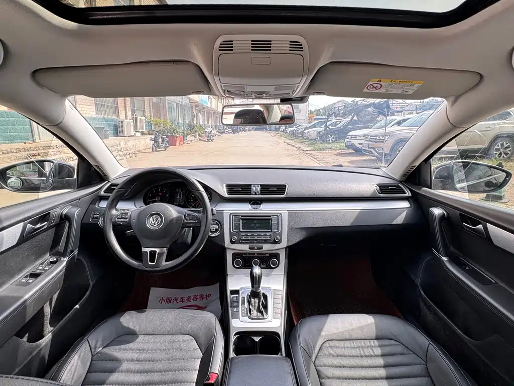 VOLKSWAGEN MAGOTAN 2016