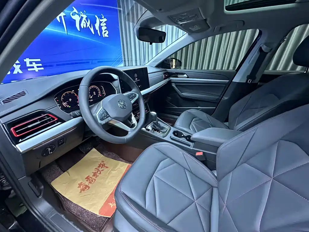 VOLKSWAGEN LAVIDA 2024