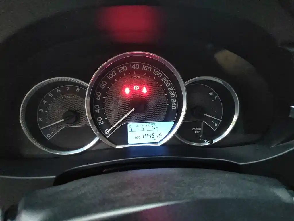 TOYOTA COROLLA 2015