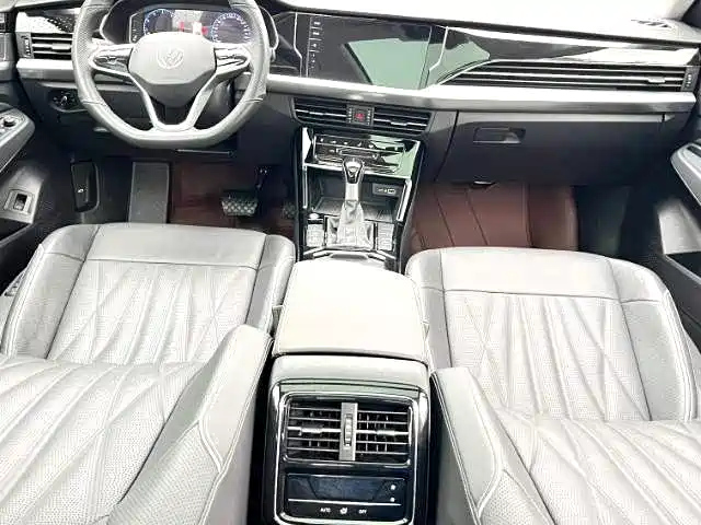 VOLKSWAGEN PASSAT 2021