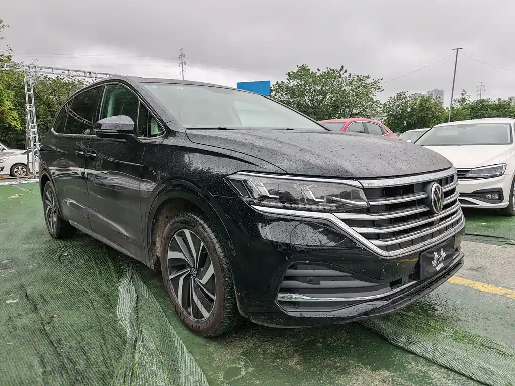 VOLKSWAGEN VILORAN 2020