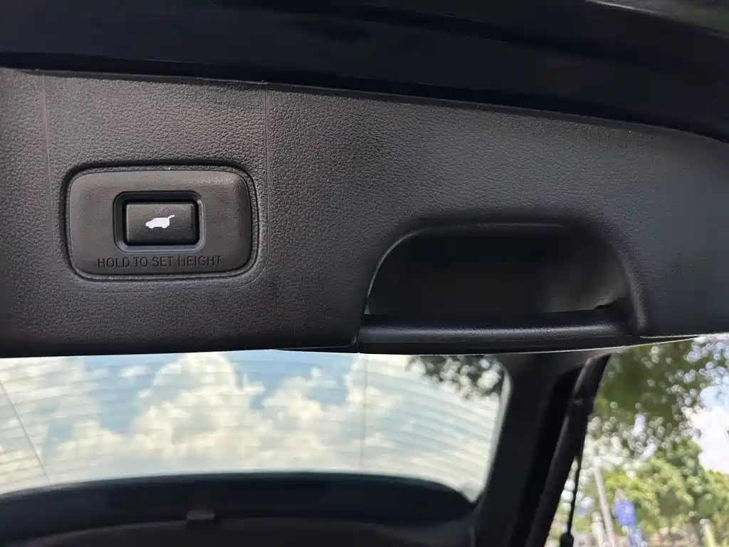 HONDA AVANCIER 2019