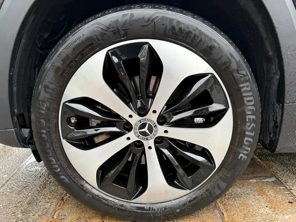 MERCEDES BENZ GLB 2021