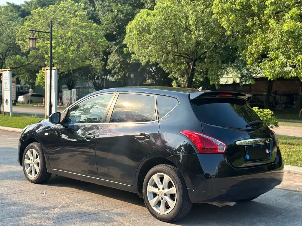 NISSAN TIIDA TIIDA 2011