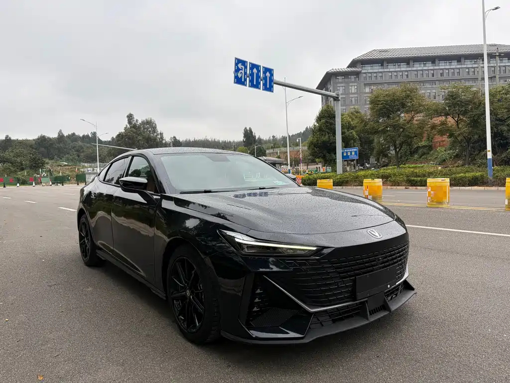 CHANGAN UNI-V 2022