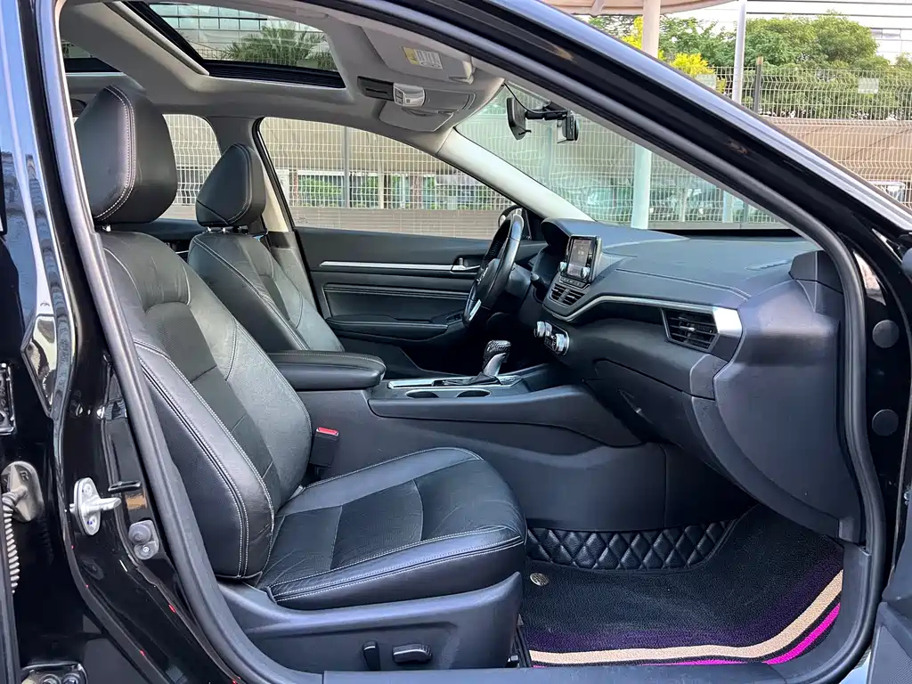 NISSAN TEANA 2019