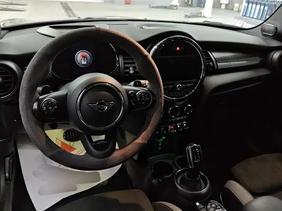 MINI JCW 2021
