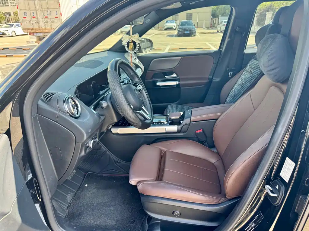 MERCEDES BENZ GLB 2022