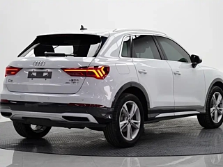 AUDI Q3  2021 YEAR 35 TFSI  EDITION 2021