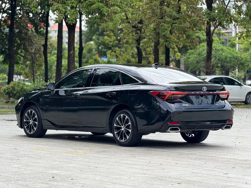 TOYOTA AVALON 2023