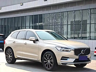 VOLVO XC60  2021