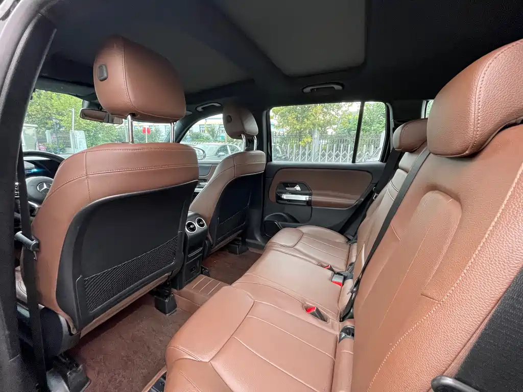 MERCEDES BENZ GLB 2021