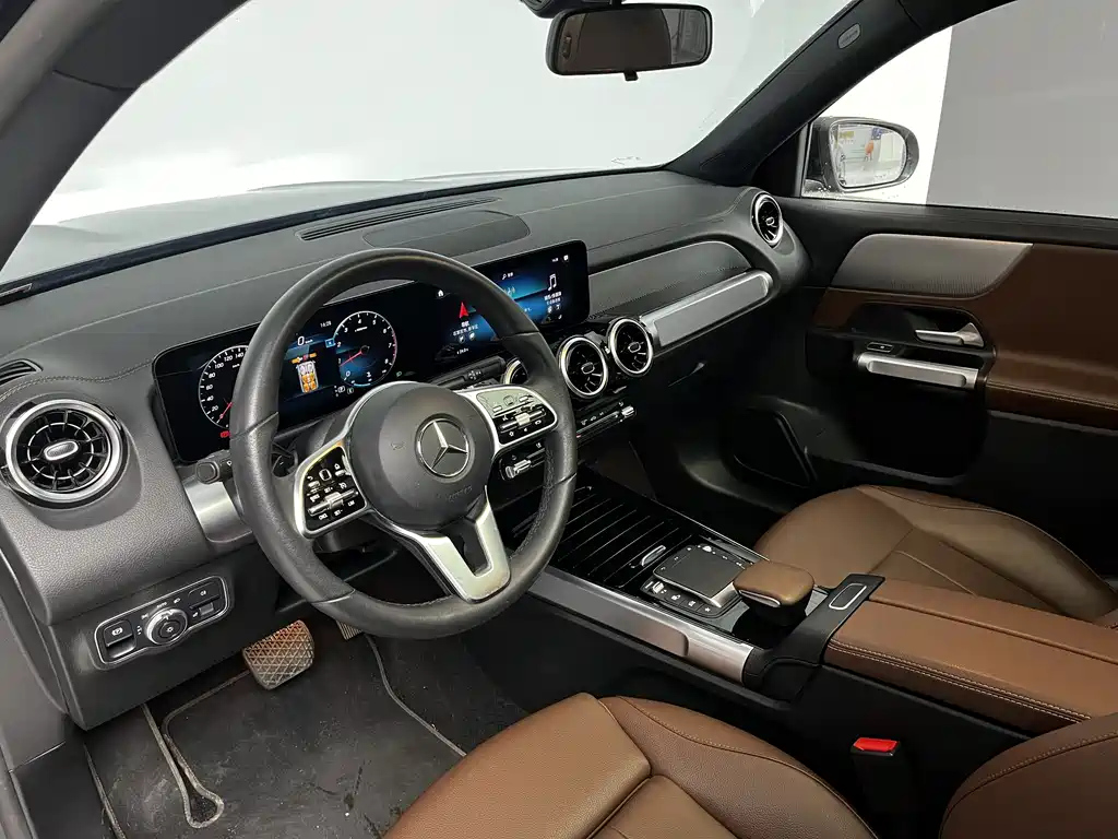 MERCEDES BENZ GLB 2022