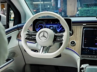 MERCEDES BENZ EQE SUV  2023 YEAR 350 4MATIC PIONEER EDITION 2023