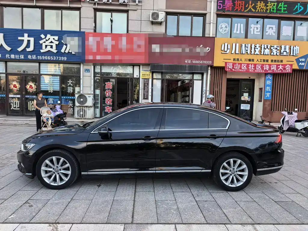 VOLKSWAGEN MAGOTAN 2017