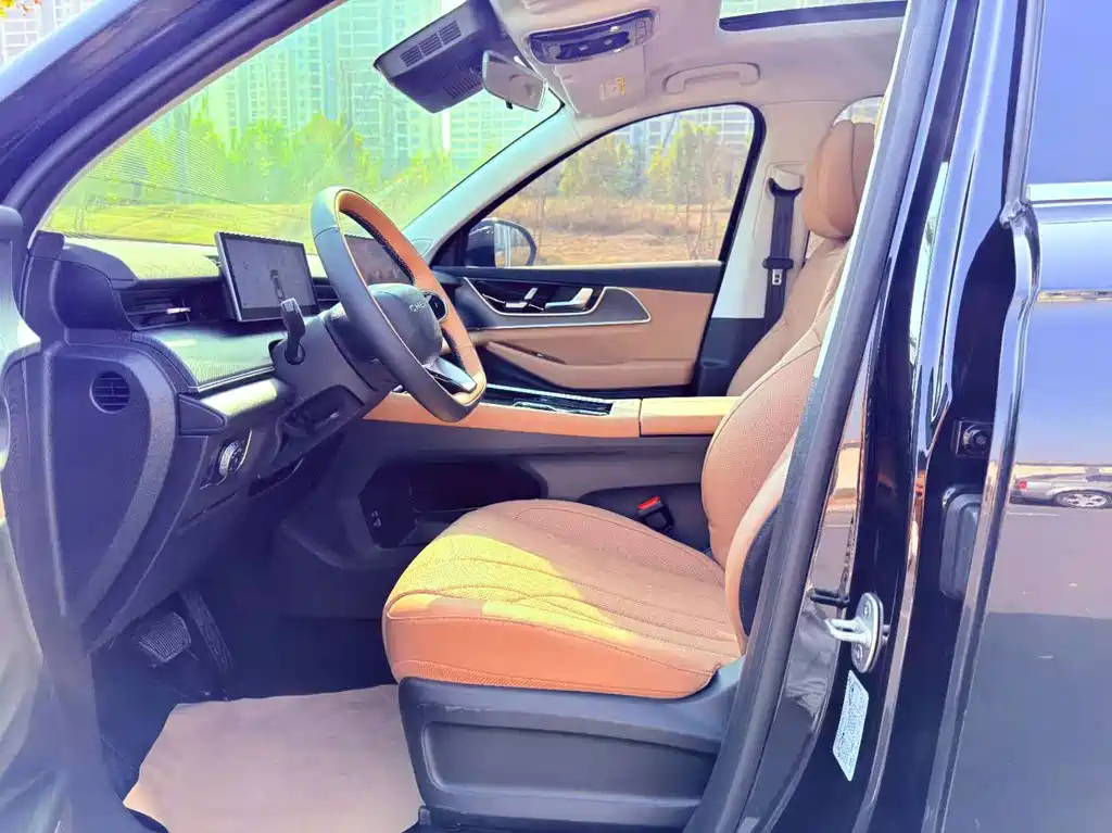 CHERY TIGGO 8 L 2025