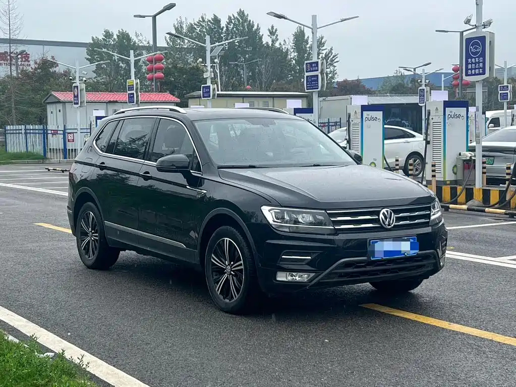 VOLKSWAGEN TIGUAN L 2019