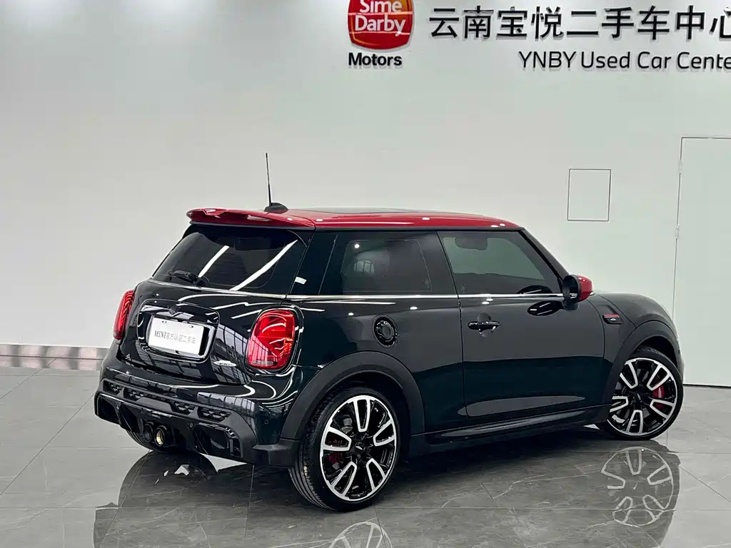 MINI JCW 2023