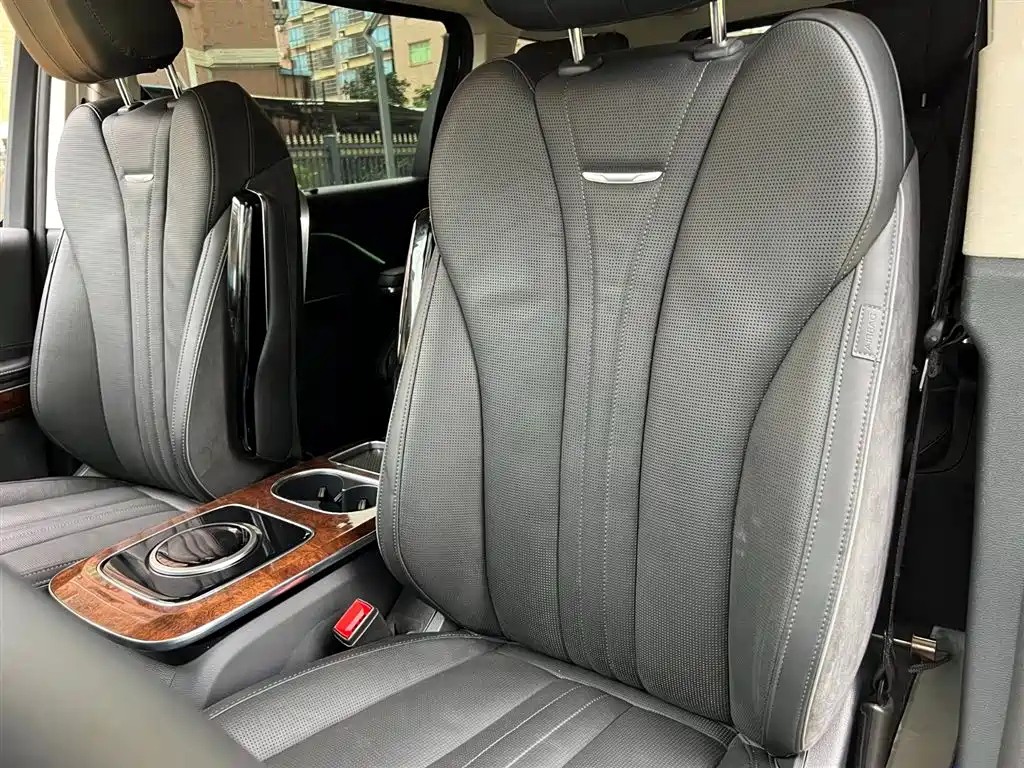 HONGQI HQ9 2023