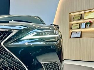 LEXUS LS  2021 YEAR 500H EXCELLENCE 2021