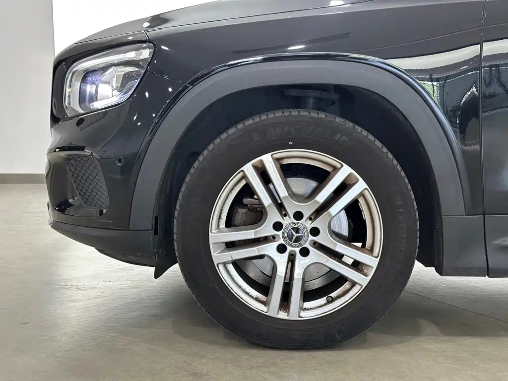 MERCEDES BENZ GLB 2020