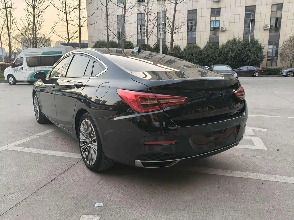 HONGQI H5 2023