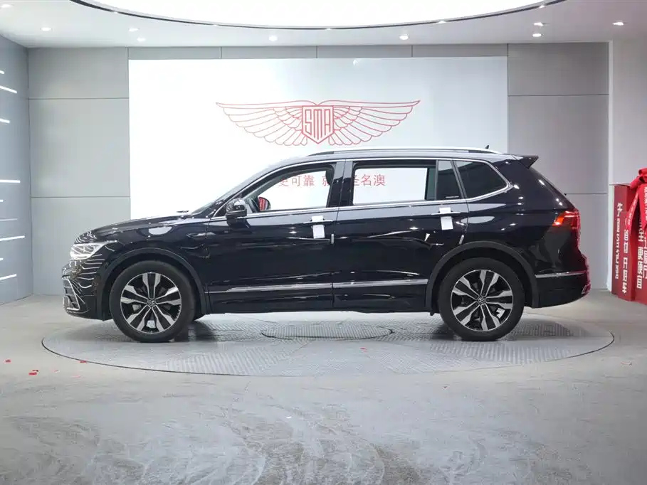 VOLKSWAGEN TIGUAN L 2022