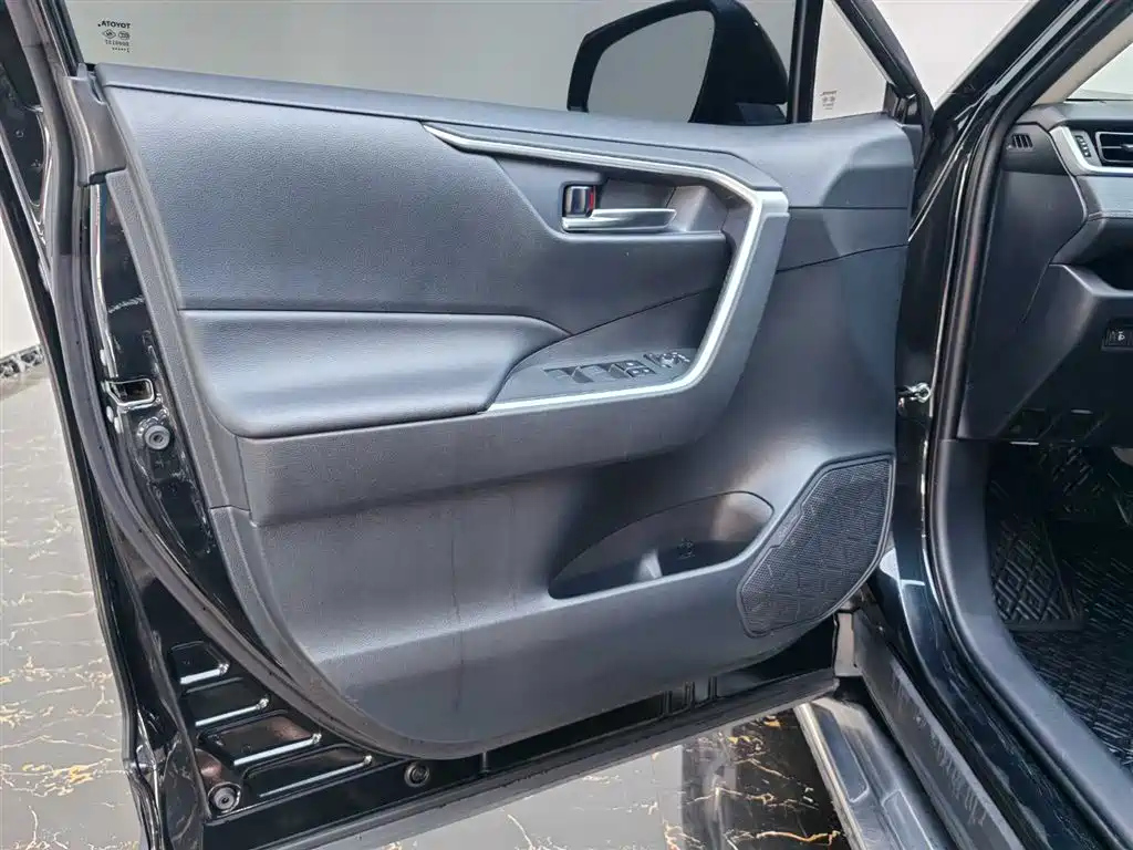 TOYOTA RAV4 RONGFANG 2022