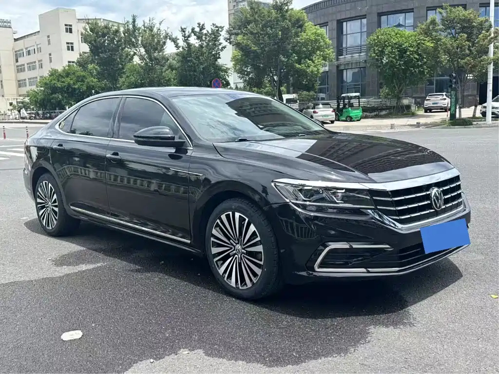 VOLKSWAGEN PASSAT 2021