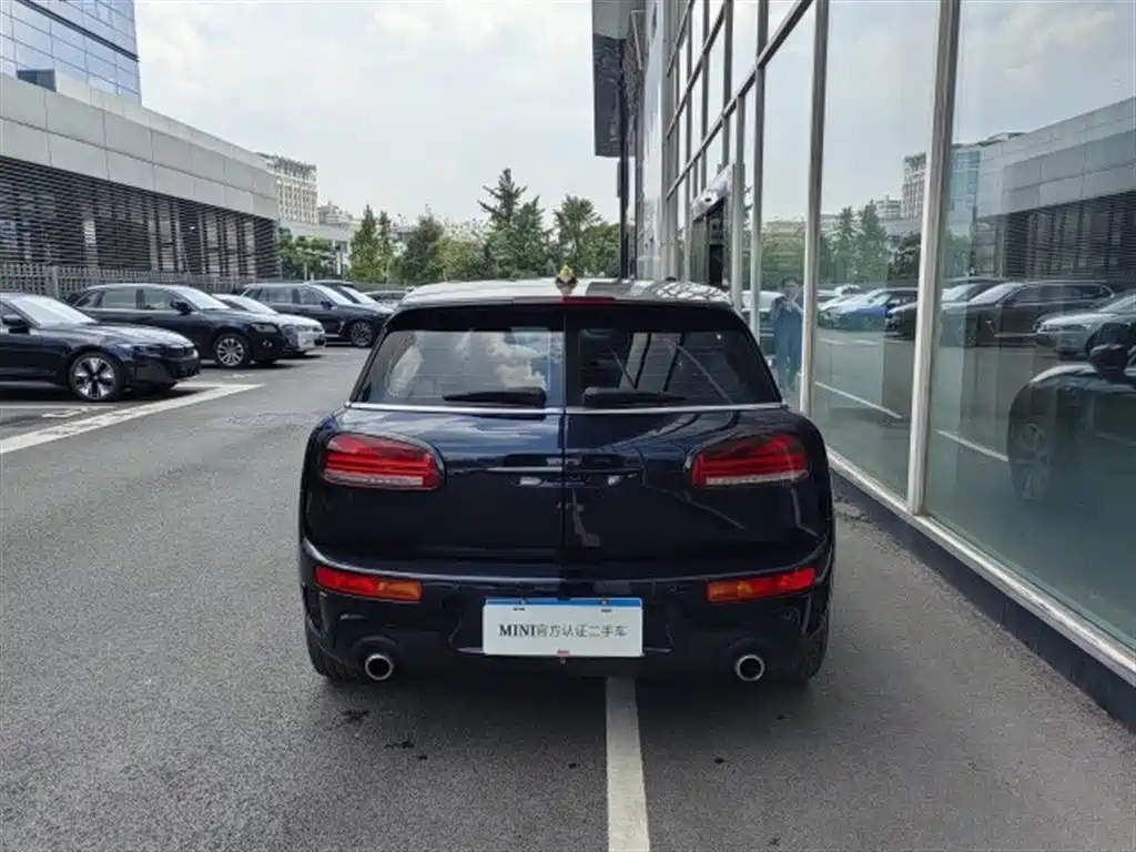 MINI CLUBMAN 2022