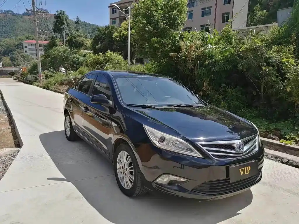 CHANGAN EADO 2014