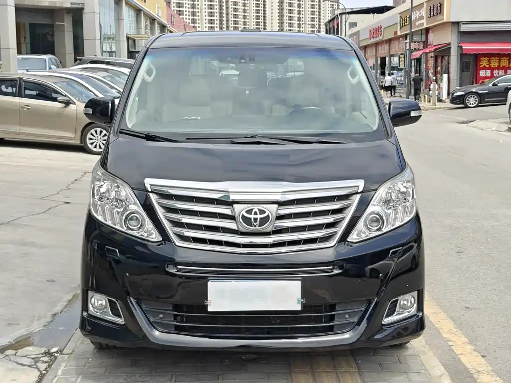 TOYOTA ALPHARD 2012