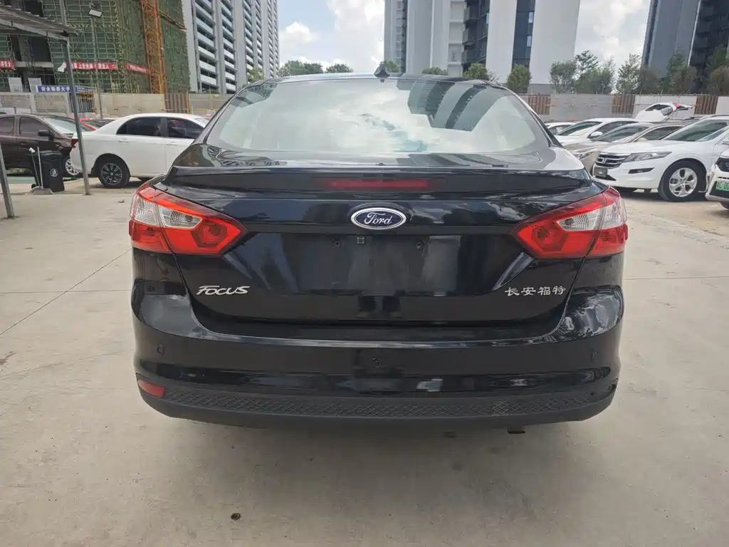 FORD FOCUS 2012