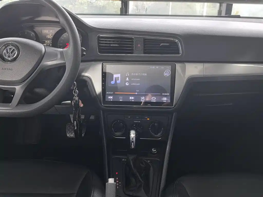VOLKSWAGEN LAVIDA 2016
