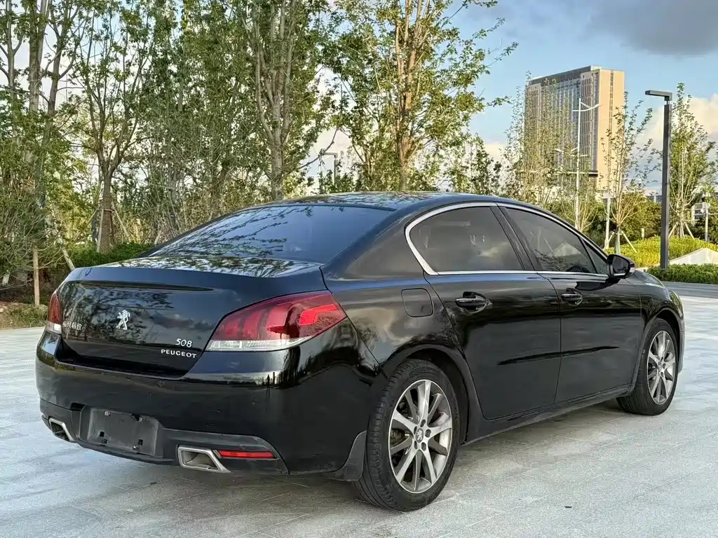 PEUGEOT 508 2015