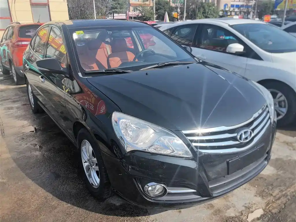 HYUNDAI CELESTA 2015