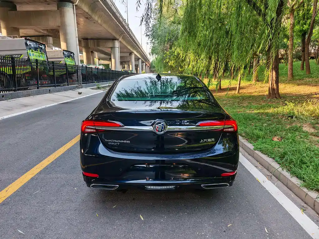 BUICK LACROSSE 2022